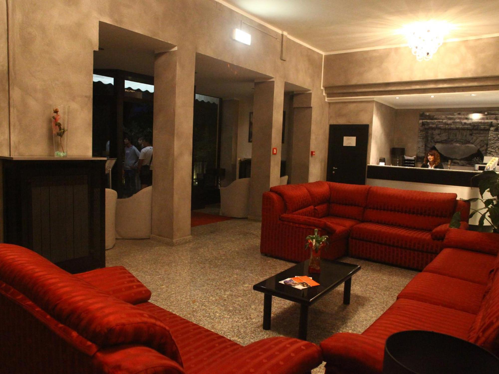 Hotel Pineta Cagli Exterior photo